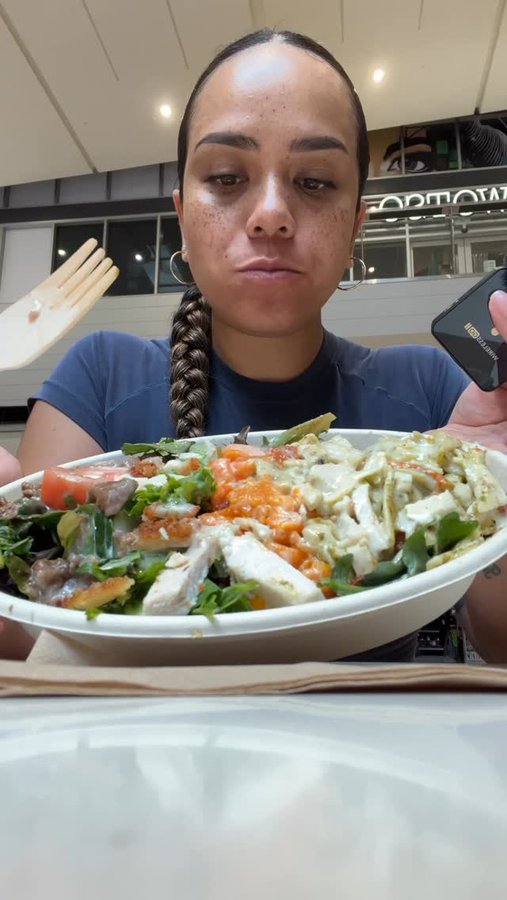 Instagram post by @maorifoodbae for Hine Collection. Caption reads: MY SATURDAY 🏋🏻‍♀️🥗🛒🛍️

All gym sets are Hine....