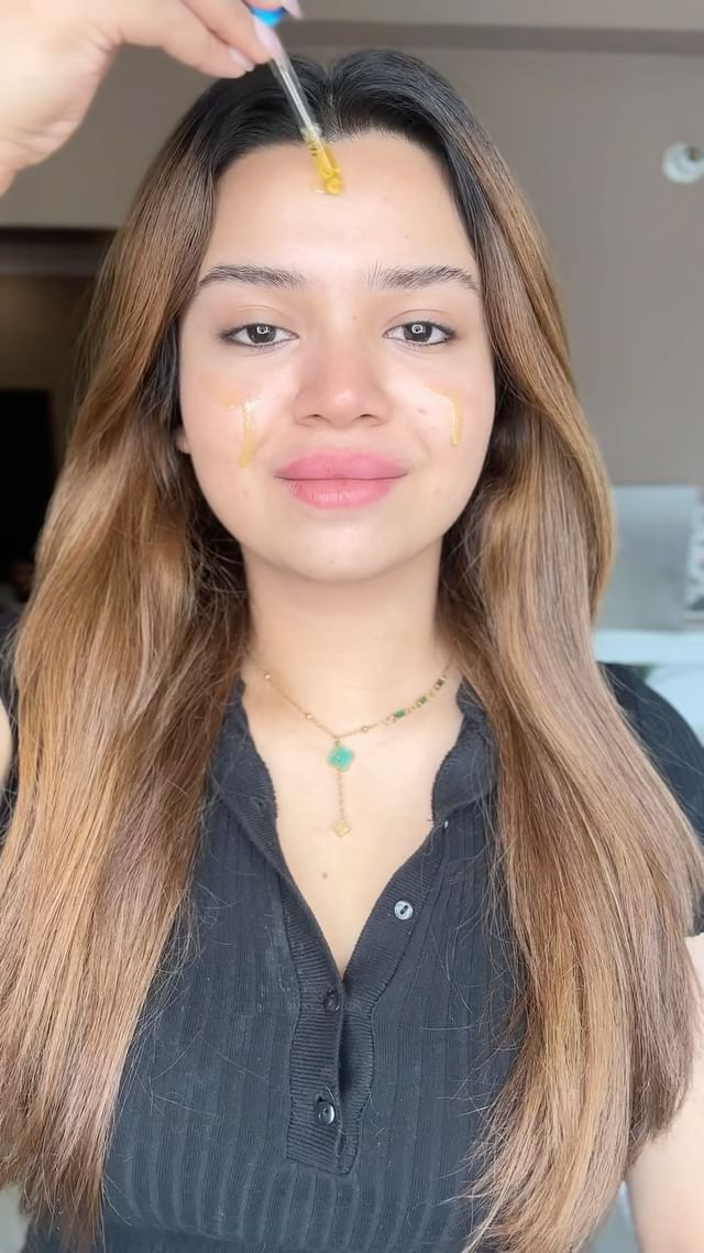 Instagram post by @the_game_of_makeup for Blue Nectar. Caption reads: Hi all get yourself an even and glowing skin with....