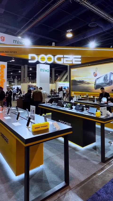 Instagram post by @blndothmann for DOOGEE. Caption reads: [...] بەردەست دەبن!

#blndothman #tech #doogee....