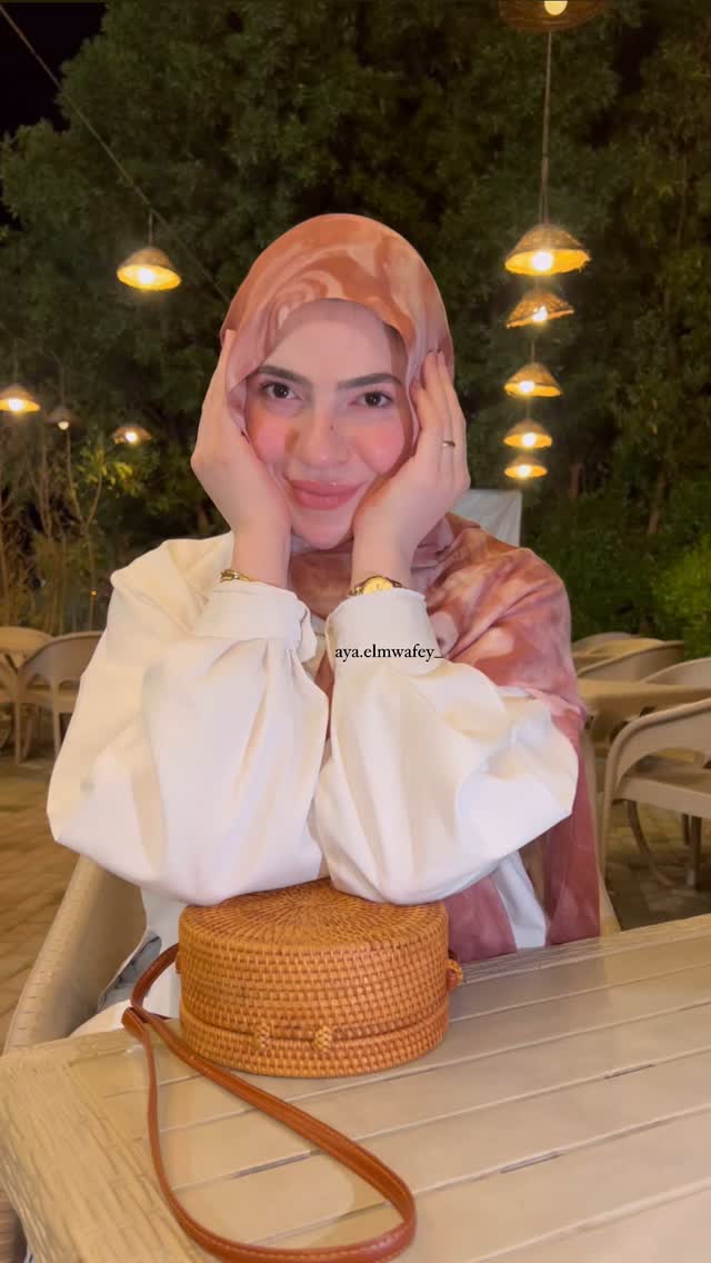 Instagram post by @aya.elmwafey_ for Duvak4fashion. Caption reads: Modal scarf: @duvak4fashion 🌿💗 , best fabric....