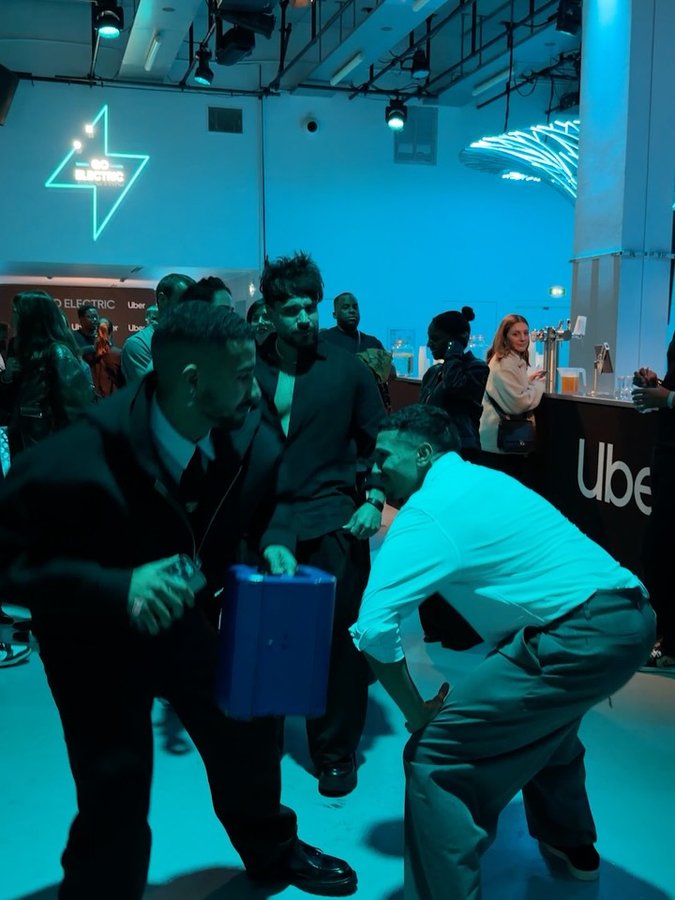 Instagram post by @superboumj for Uber. Caption reads: Une incroyable soirée avec @uberfr ⚡️
Uber green....