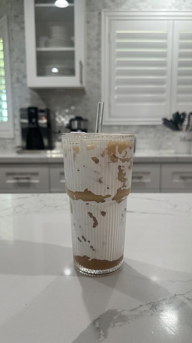 Instagram post by @restockmyhome for Arrae. Caption reads: Let’s make a fluffy protein coffee! #arraepartner....