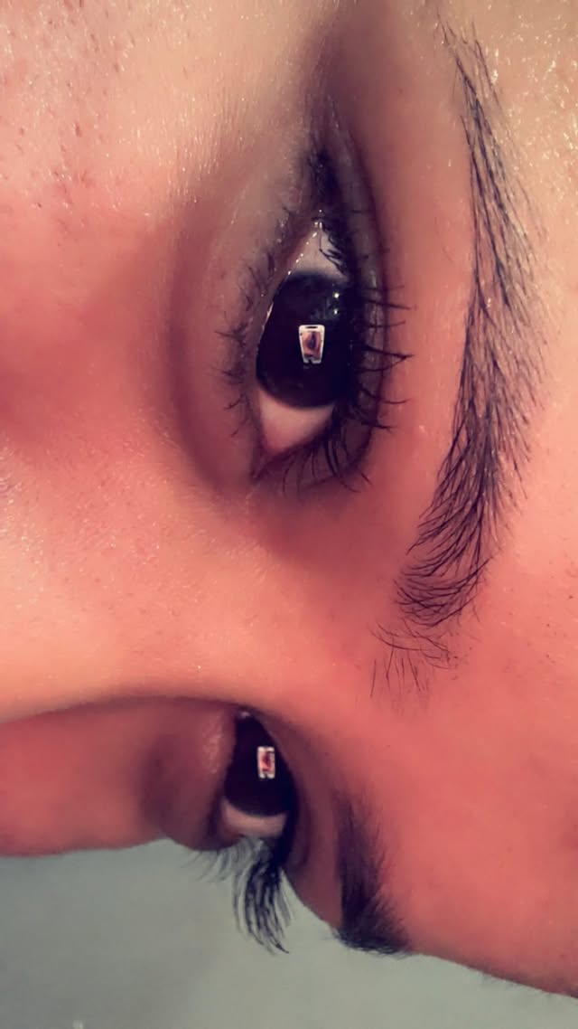 Instagram post by @_.ishikaaa08._ for HK Vitals. Caption reads: Healthy skin with @hkvitals collagen . Dm this....