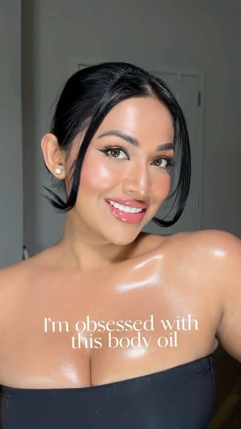 Instagram post by @p.bipasha for PALMERS. Caption reads: Currently obsessed with the @palmers Shimmer....