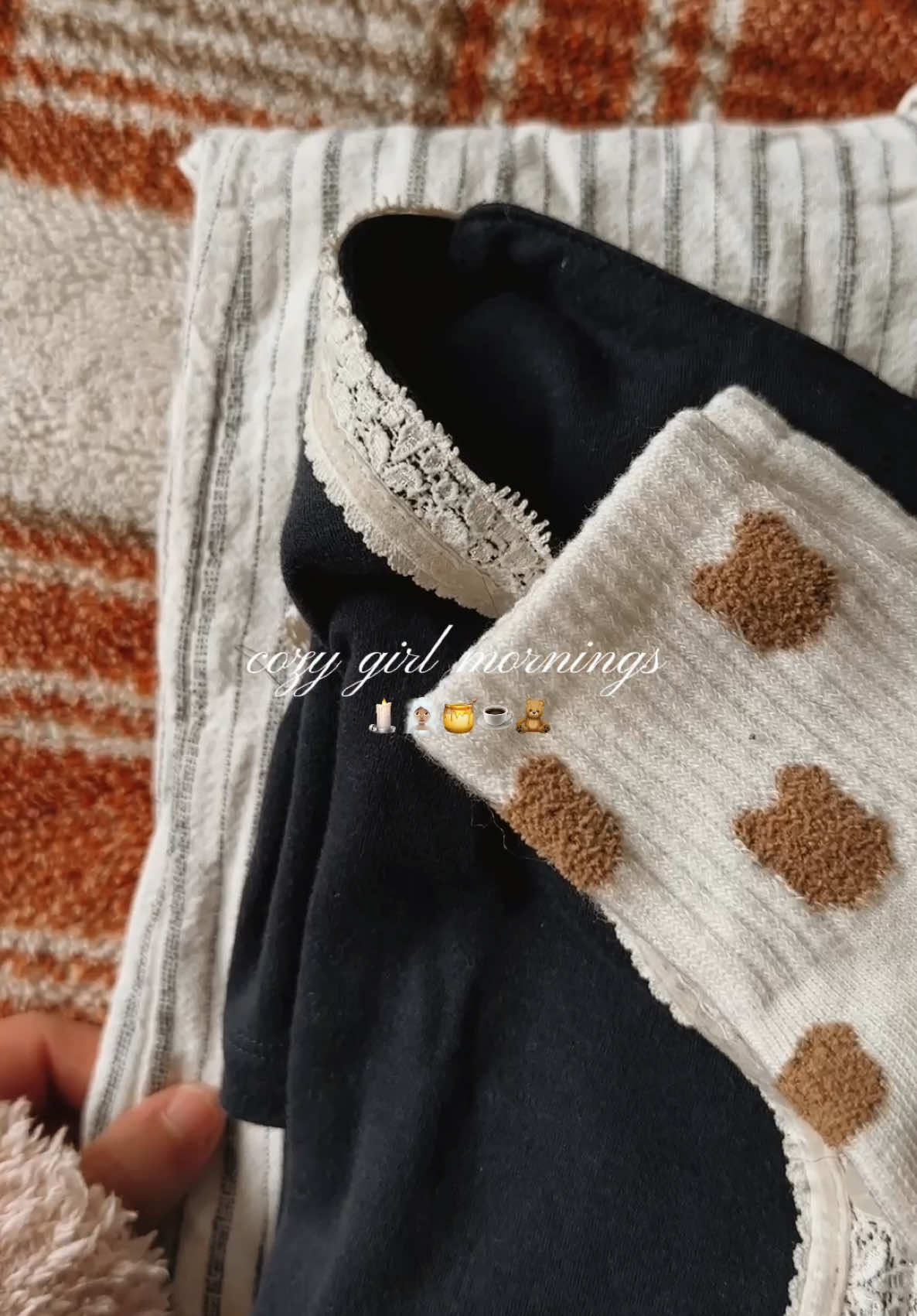 TikTok post by @chasiteyy for Buff City Soap. Caption reads: [...] 🌧️🥱🕯️🤎 @Versed Skin @Native....