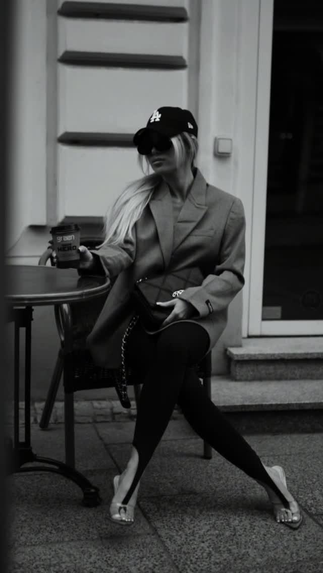 Instagram post by @klaudia_dudkiewicz for MODIVO. Caption reads: coffee and street styles #fashion #reklama.