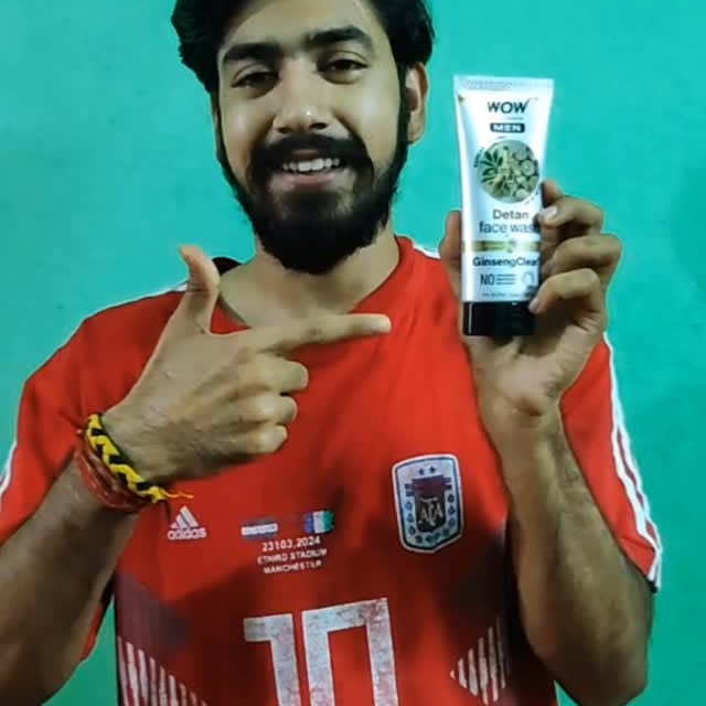Instagram post by @aman__sharma886 for WOW Skin Science India. Caption reads: Oily skin? Not on our watch.
Control it with....