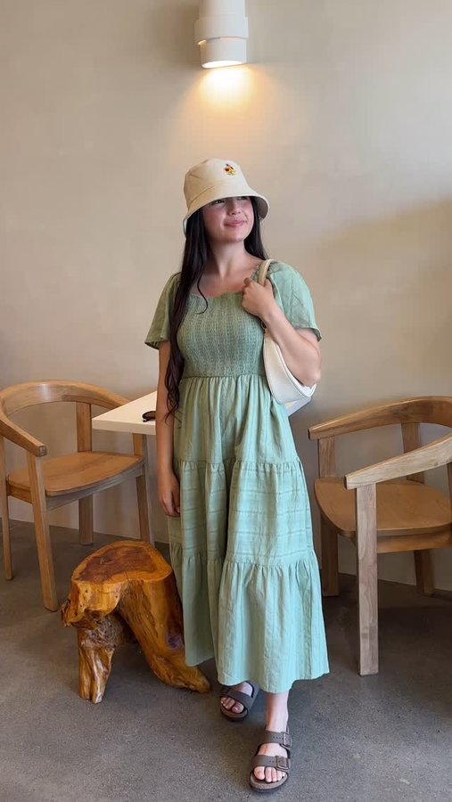 Instagram post by @yt_clary for Merokeety. Caption reads: flowy dresses for summer! ☀️👗🧴✨

these are from....