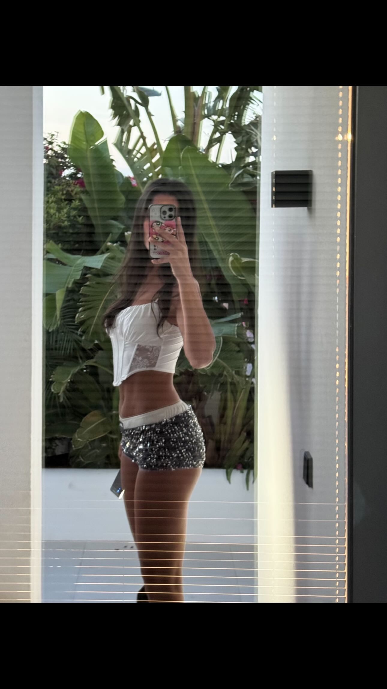 Instagram post by @claudia.martinez for Juicy Couture. Caption reads: [...] Viva la Juicy eau de parfum de....