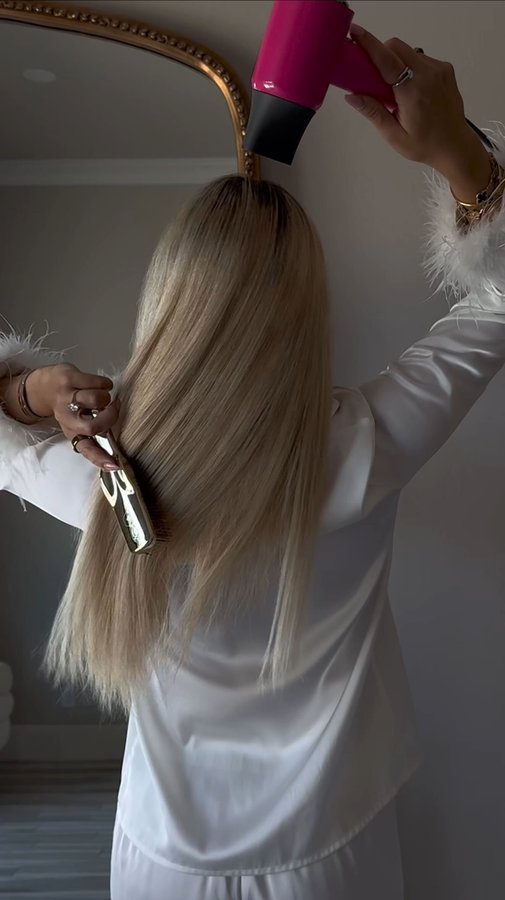 Instagram post by @seasenoraparks for Tideway. Caption reads: Copy the link and open it on Amazon to purchase –....