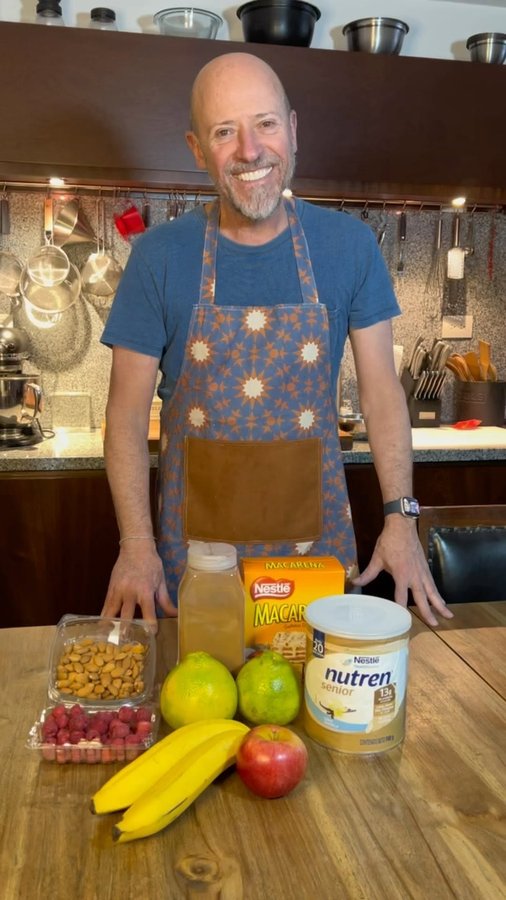 Instagram post by @diegotrujillo for Nestlé Nutren Colombia. Caption reads: ¿Quien dice que un postre no puede aportarte....