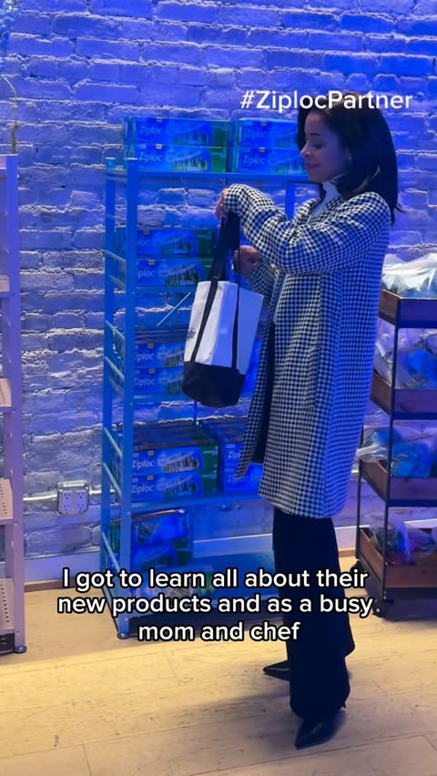 Instagram post by @chefrosiebatista for Ziploc. Caption reads: #ZiplocPartner Busy moms, this one’s for you 💛....