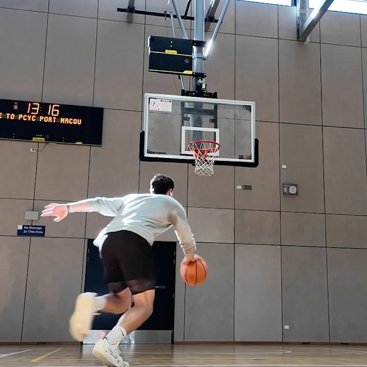 Instagram post by @fitwsean for VKTRY Gear. Caption reads: Get ready with me to hoop ! 

#grwm #hoop....