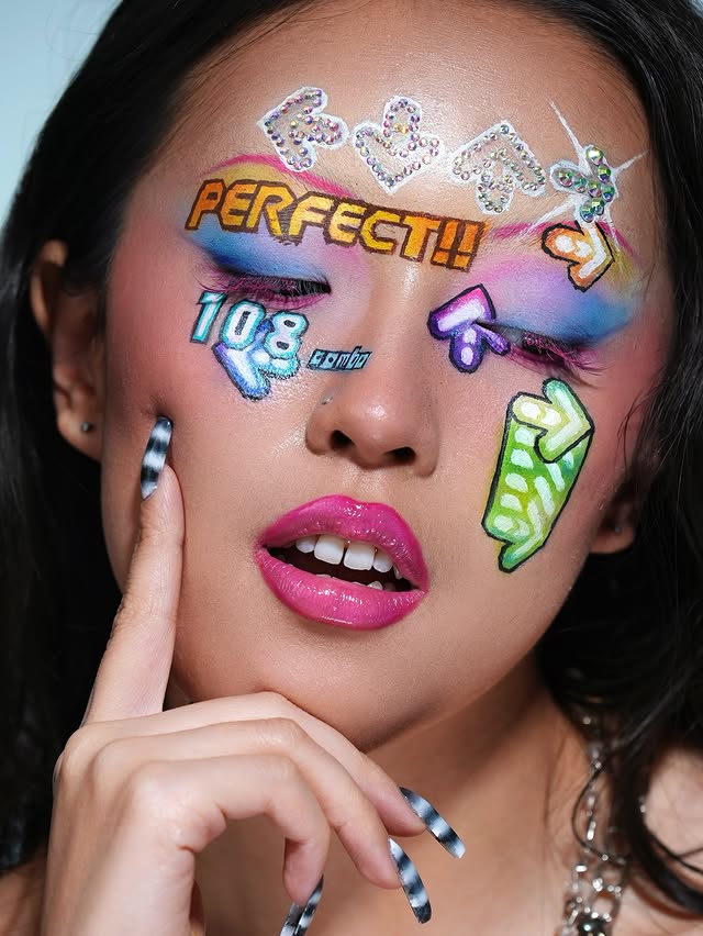 Instagram post by @shiyao.miya for HALF MAGIC. Caption reads: [...] Makeup 30 Color AQ Palette * - Lip -....