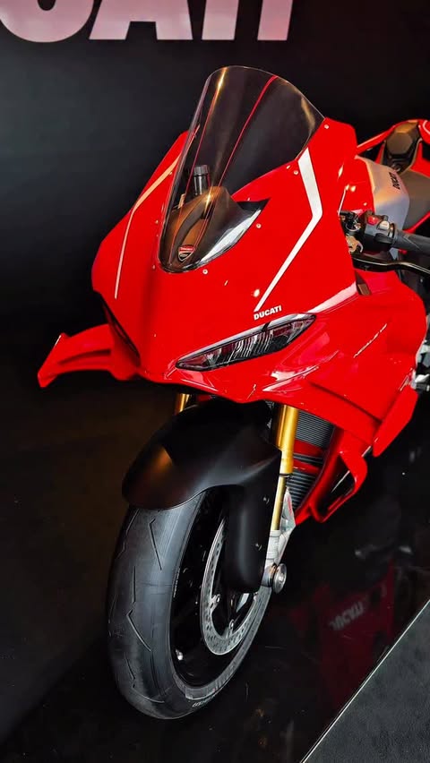 Instagram post by @panigalers for Ducati. Caption reads: My hope 🤩 
@ducatideutschland 
#ᴘᴀɴɪɢᴀʟᴇʀs.