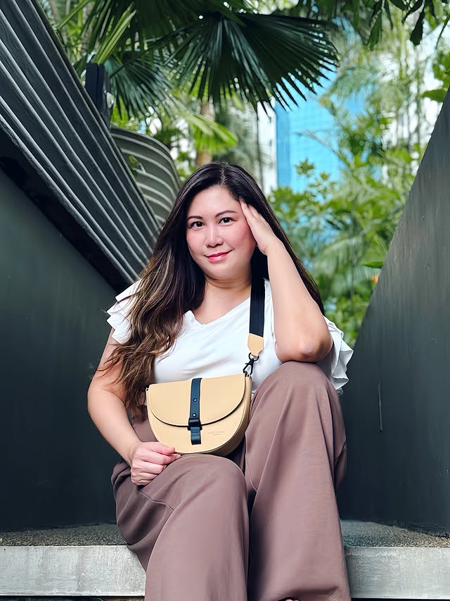 Instagram post by @faycemaris_mummyfay for Gaston Luga. Caption reads: [...] Spläsh Moon Crossbody in Latte from....