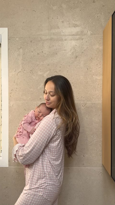 Instagram post by @misha__bell for Bur Bur. Caption reads: [...] here’s my postpartum hair routine with....