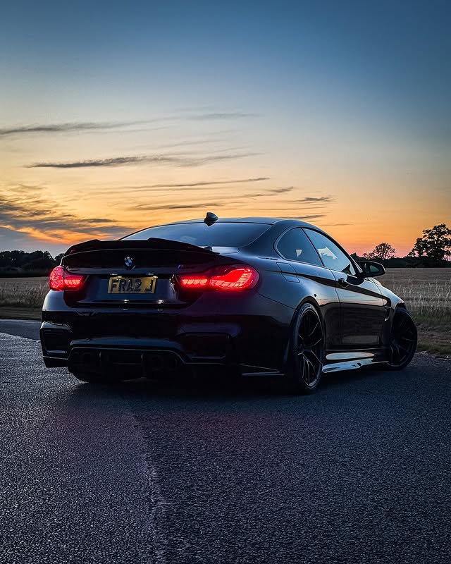 Instagram post by @fraz_m4 for BMW. Caption reads: [...] 🔥 ______________________________________....