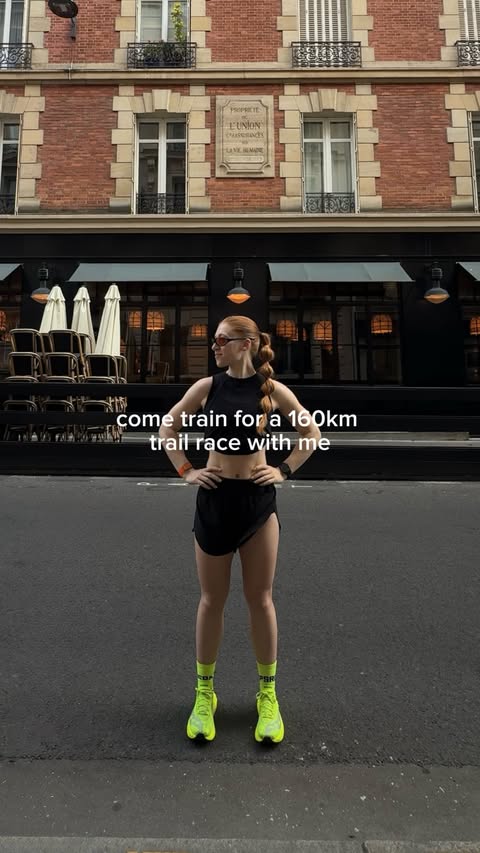 Instagram post by @julia.reppel for WHOOP. Caption reads: [...] all of my sessions, habits & recovery on....