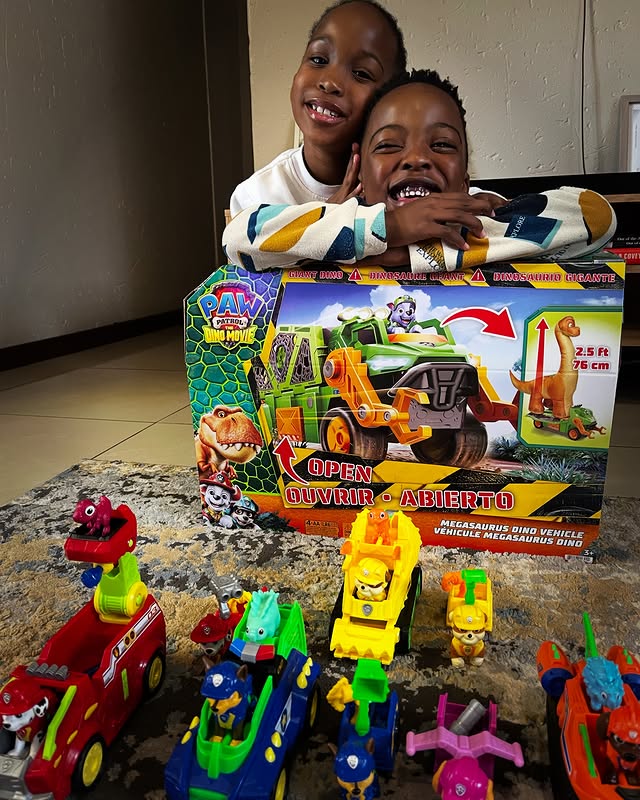 Instagram post by @fitnessmpanda for Prima Toys. Caption reads: [...] enter: 1️⃣ Follow @Fitnessmpanda and....