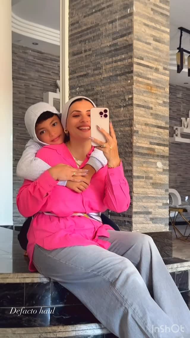 Instagram post by @emyorabyy for DeFacto. Caption reads: ⭐️Defacto haul⭐️ Don’t forget to use my code 
📣....