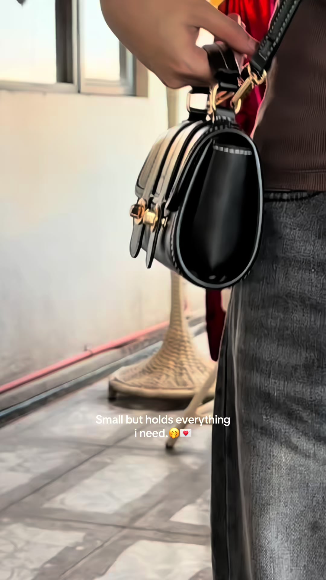 TikTok post by @_avauzmk for Bostanten. Caption reads: #creatorsearchinsights #bag @Bostanten.