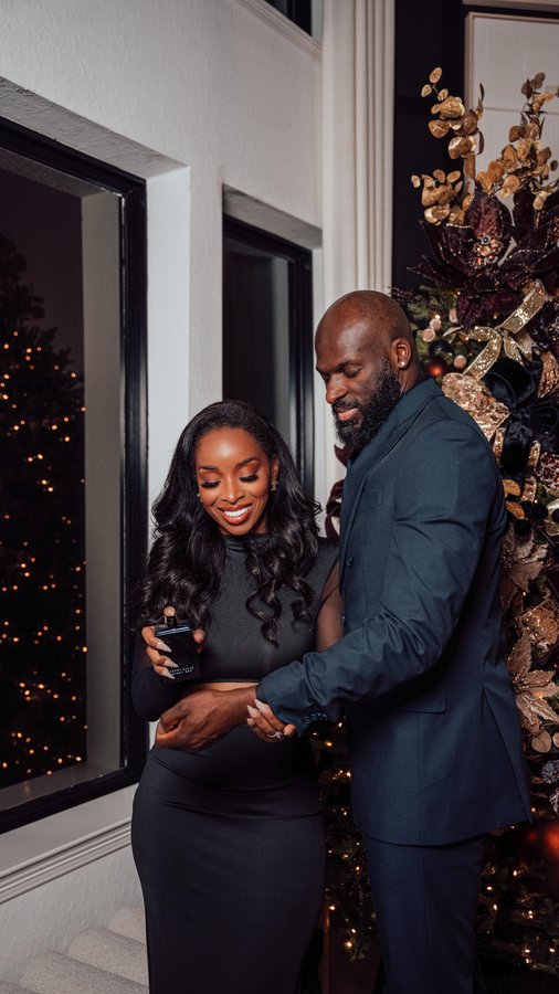 Instagram post by @carmenrenee for Perry Ellis. Caption reads: Y’all, I hit up @macys on a fragrance hunt for....