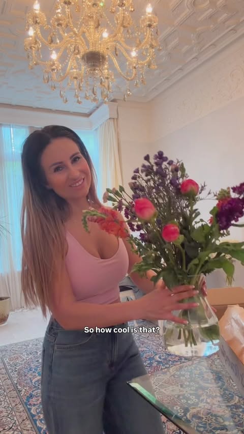 Instagram post by @melody_hossaini for Freddie's Flowers. Caption reads: [...] and science backs it up. Thanks....