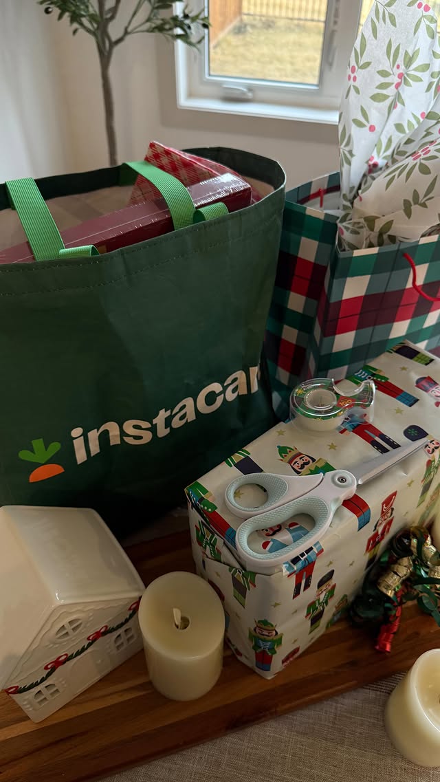 Instagram post by @heydylopez_ for Instacart. Caption reads: [...] run and had everything delivered via....