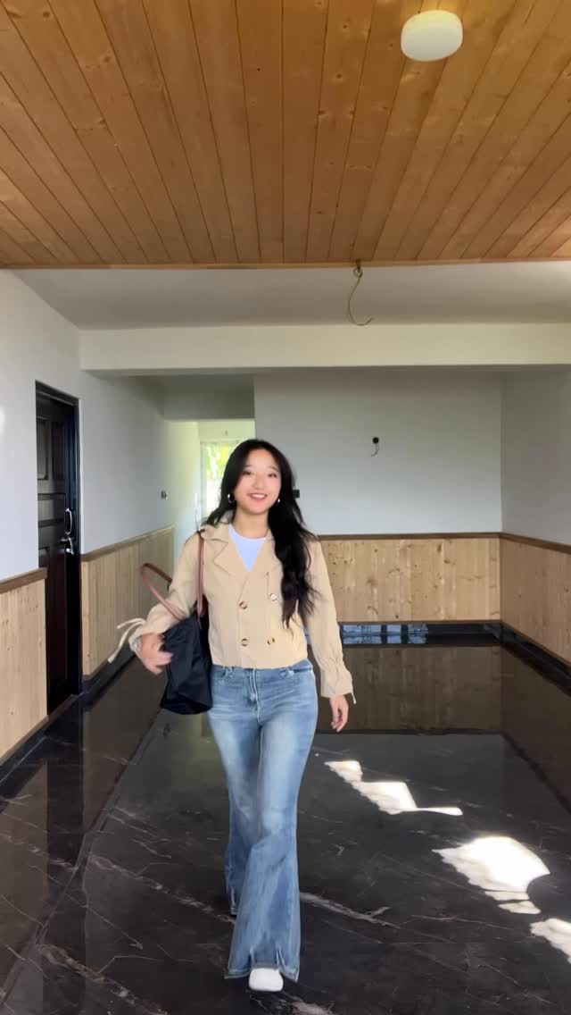 Instagram post by @eden.laa for Longchamp. Caption reads: #grwm
Share this in my dm or comment link
Bag....