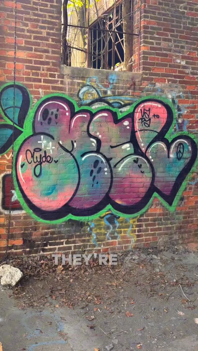 Instagram post by @fewandfarwomen for Museum of Graffiti. Caption reads: Episode 7 of our podcast presented by @modelousa....