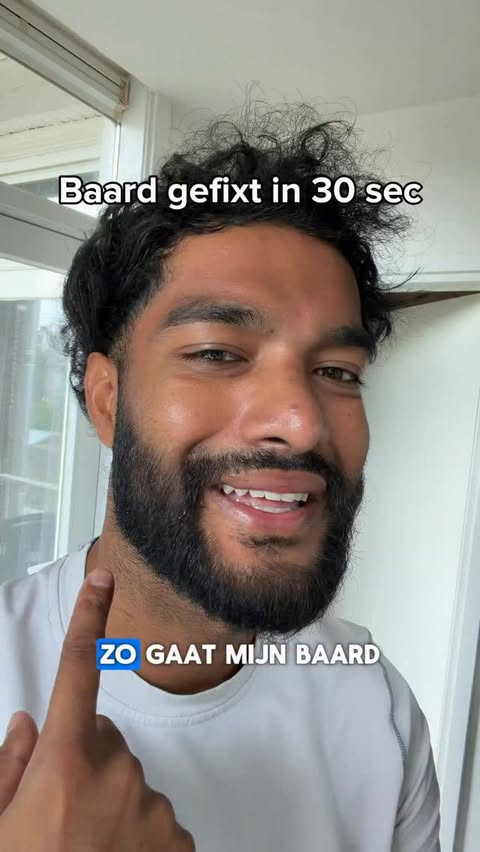 Instagram post by @heymalith for Gillette. Caption reads: [...] je baard binnen 30 seconden 🙌🏽🪒 A D....