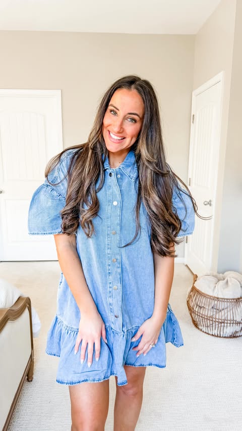 Instagram post by @thiselegantlife for Baltic Born. Caption reads: [...] looks will be sent to your inbox 🤍....