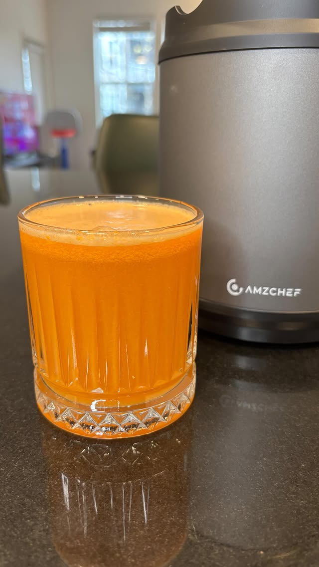 Instagram post by @esra_in_america for AMZCHEF. Caption reads: This slow juicer I added to my kitchen really....