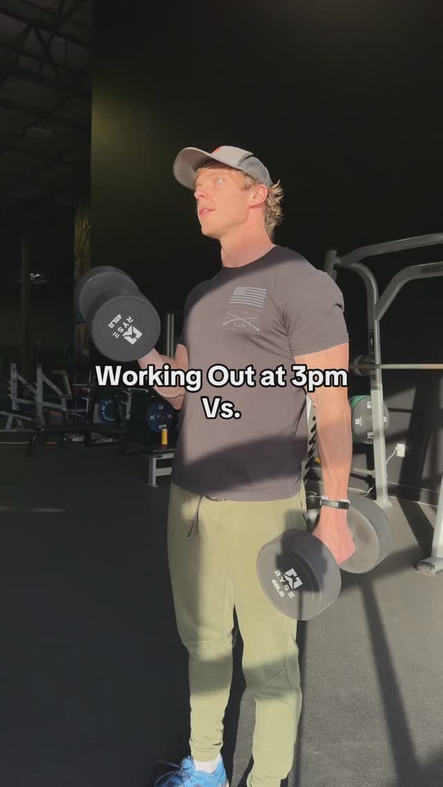 Instagram post by @nathan_fri for Grunt Style. Caption reads: 2 Types of People at the Gym 
.
.
Shirt from....