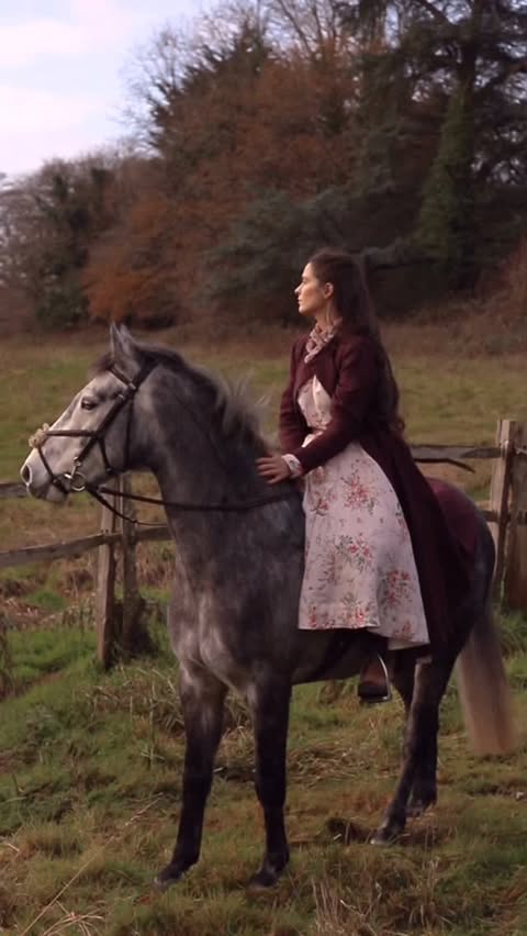 Instagram post by @mymulberryhouse for Son de Flor. Caption reads: [...] A considered capsule designed with....