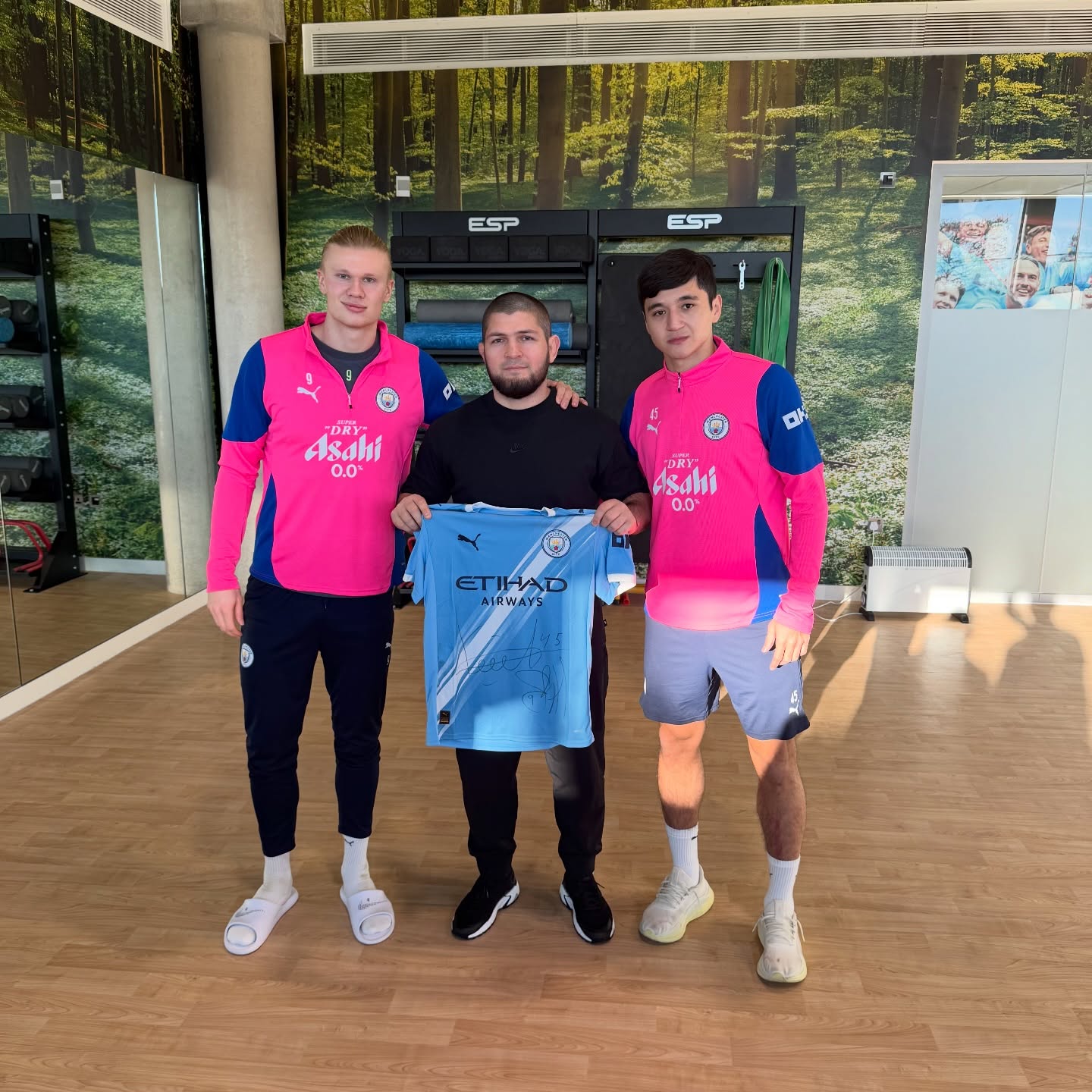 Instagram post by @khabib_nurmagomedov for Manchester City. Caption reads: It was good days in Manchester

Thanks a lot....