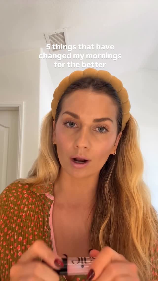 Instagram post by @melissaannmariee for Sports Research. Caption reads: It’s the little things you do for your future self....