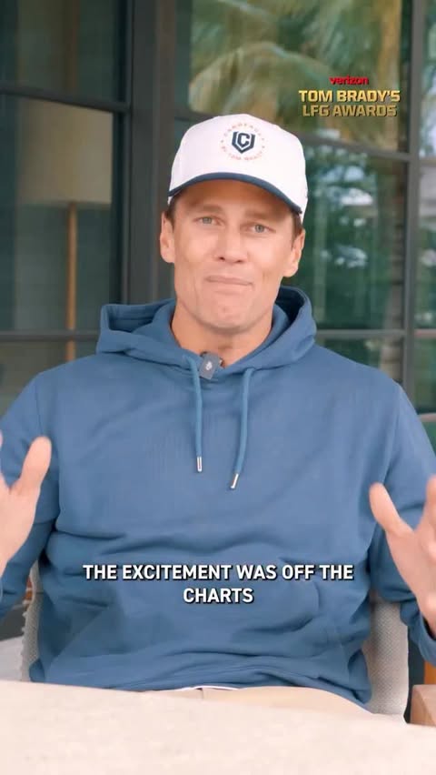 Instagram post by @kevburkhardt for Verizon. Caption reads: [...] @packers vs @chicagobears! Presented by....