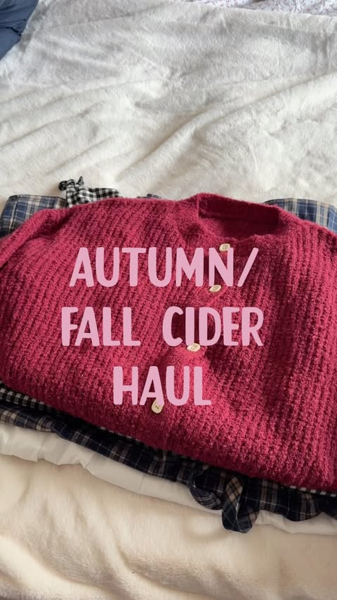 Instagram post by @whateviedid for Cider. Caption reads: [...] jackets?! Ahhh #autumn #fall #falloutfit....