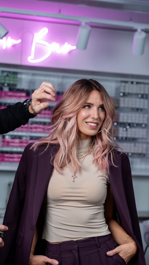 Instagram post by @anjazeidler for Schwarzkopf Professional. Caption reads: 🍓 Strawberry Blond Transformation!

Unsere....