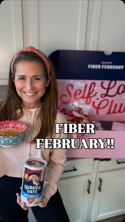 Instagram post by @cookingwithmurph for Quaker Oats. Caption reads: #ad IT’S FIBER FEBRUARY!! As a busy mom of 2....