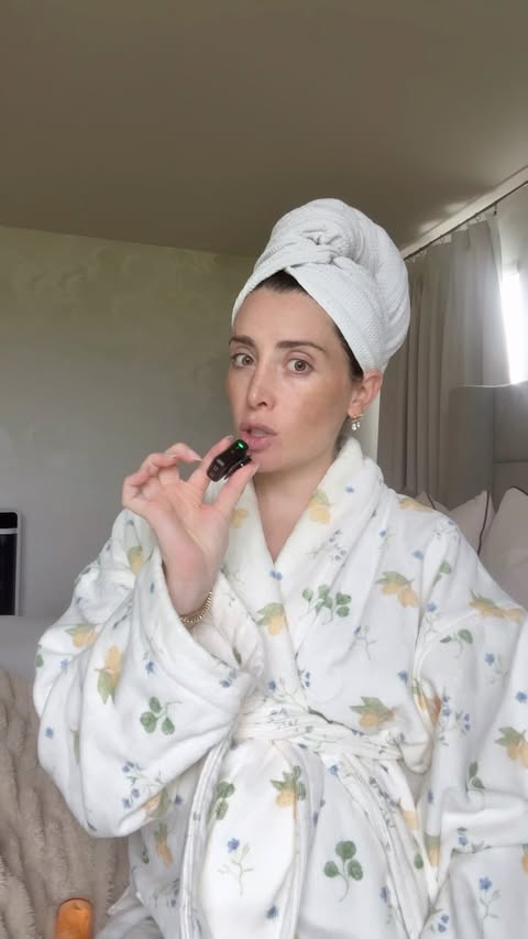 Instagram post by @laurenelizabeth for Origins. Caption reads: My summer skin essential 🧡✨ The @origins GinZing....