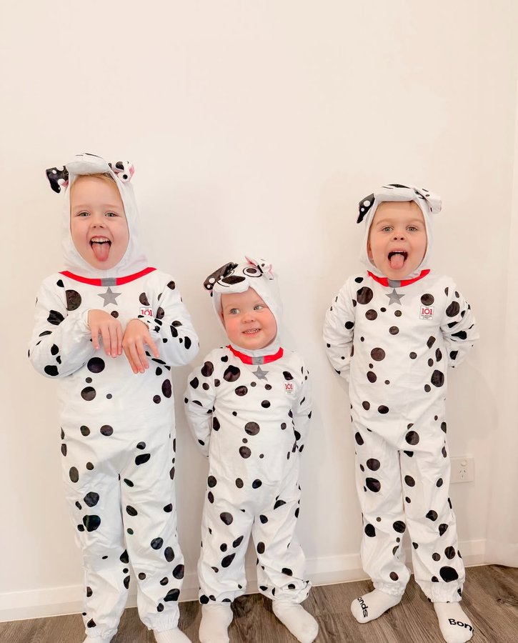 Instagram post by @the_banksfam for Disney On Ice. Caption reads: The kids LOVED @disneyonice 🤍🙌🏻✨

Until next....