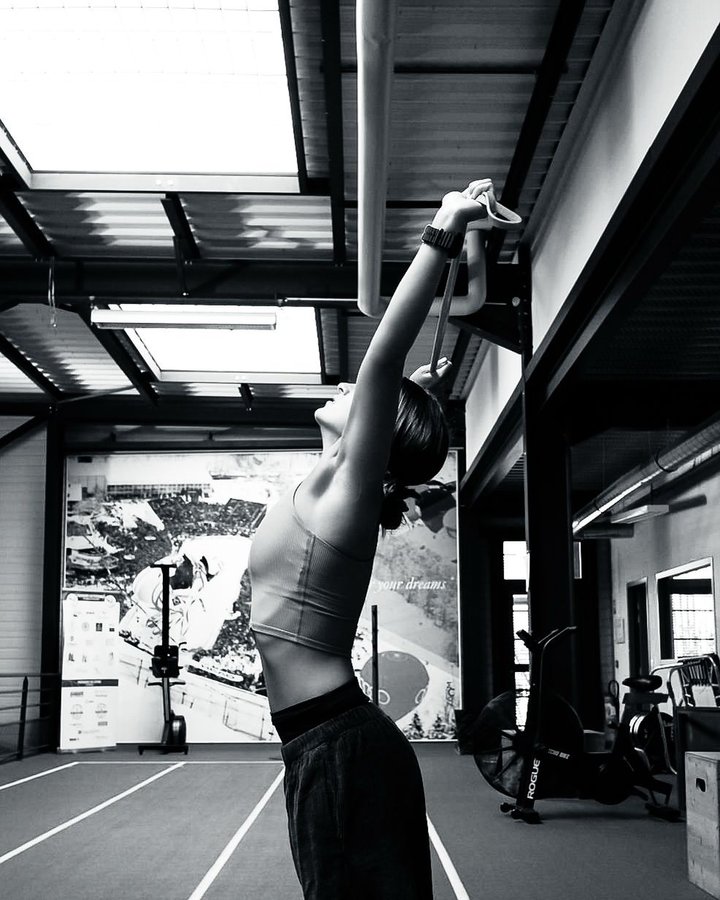 Instagram post by @perrinelaffont for Nutripure. Caption reads: Behind the scene de la fast life 🦾.