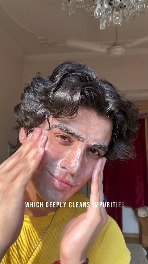 Instagram post by @anshsaini69 for Foxtale. Caption reads: [...] #GlowIn30Seconds #SkincareUpgrade #foxtale....