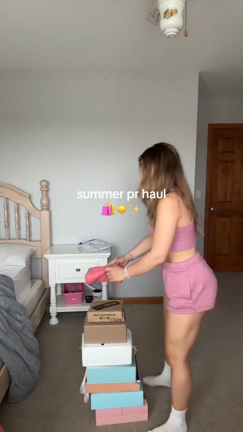 Instagram post by @kaylaellengrwm for Avon. Caption reads: [...] pr haul🤭🤭 thank youuu @rarebeauty....