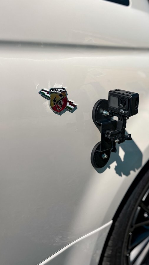 Instagram post by @kriszta.nmth for Joom. Caption reads: #reklam @joom 🖤 ▫️4K Ultra HD akció [...].