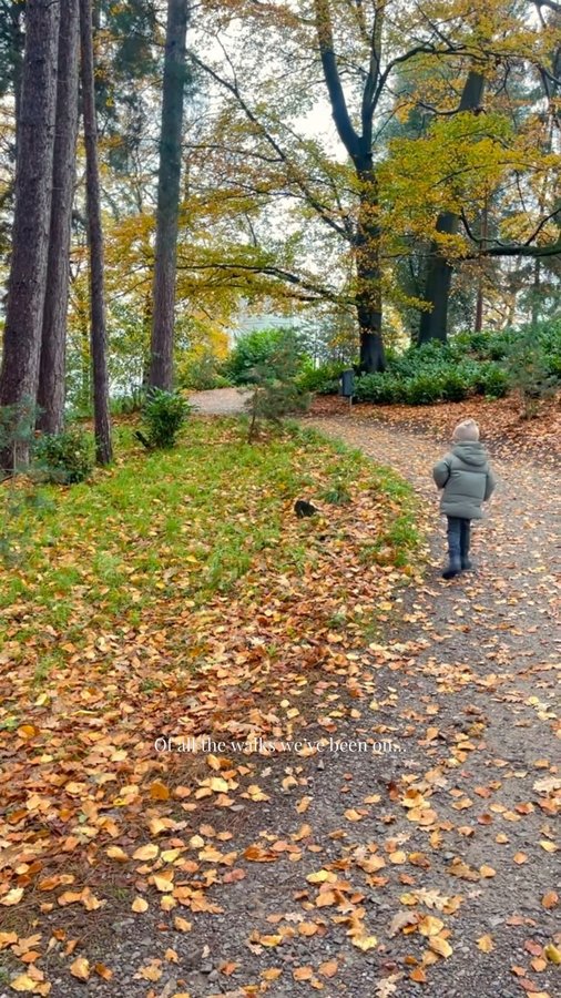 Instagram post by @youmeandt_ for Ruff and Tumble. Caption reads: As a family, we’re always on the move and always....