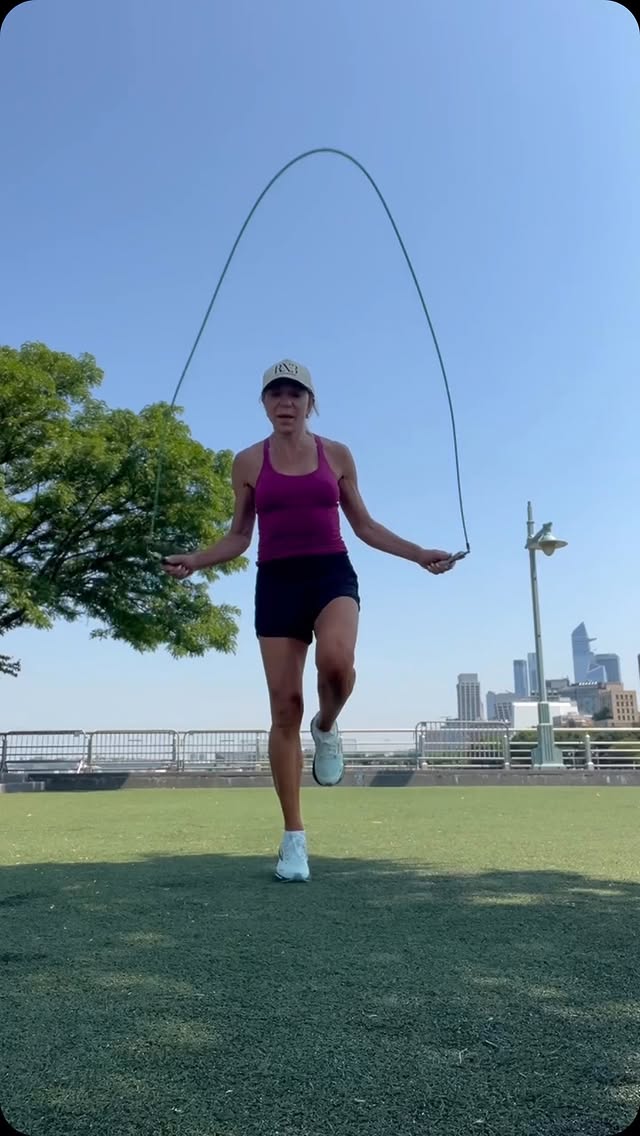 Instagram post by @lisa_odenweller for Kroma Wellness. Caption reads: Powered by @kromawellness 😊.
